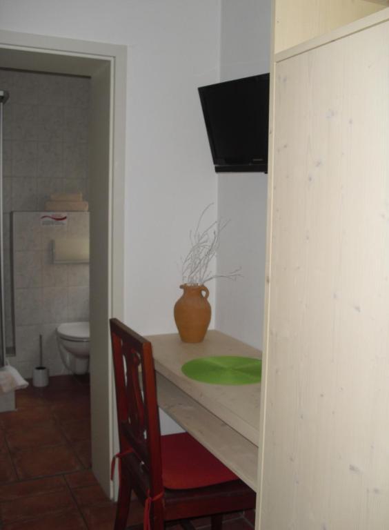 Pension Reuss - Hotel Garni Erfurt Oda fotoğraf